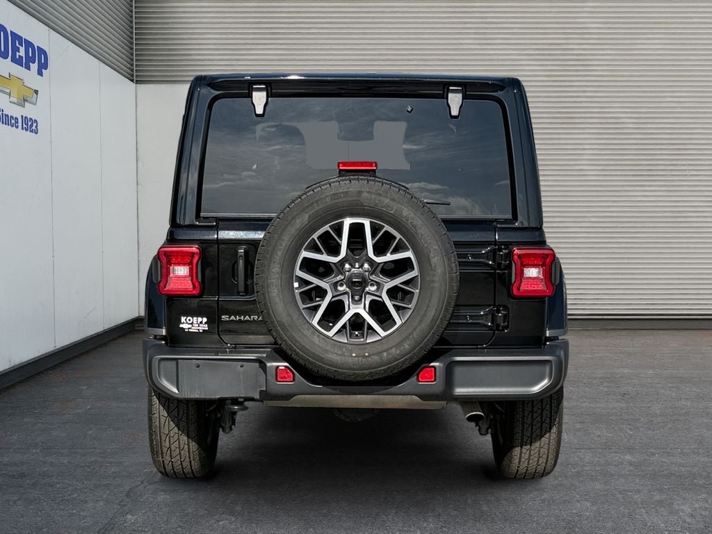2025 Jeep Wrangler 4-Door Sahara 4x4