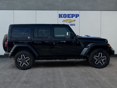 2025 Jeep Wrangler 4-Door Sahara 4x4