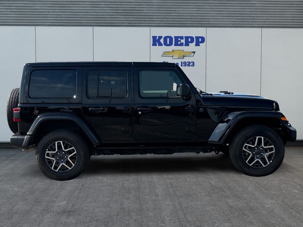 2025 Jeep Wrangler 4-Door Sahara 4x4