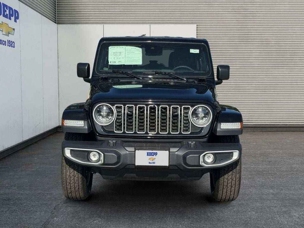 2025 Jeep Wrangler 4-Door Sahara 4x4