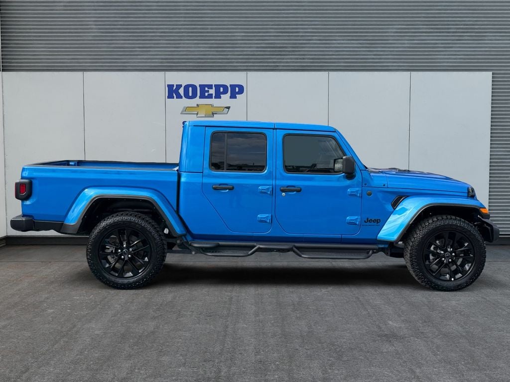 2025 Jeep Gladiator Nighthawk - Photo 6