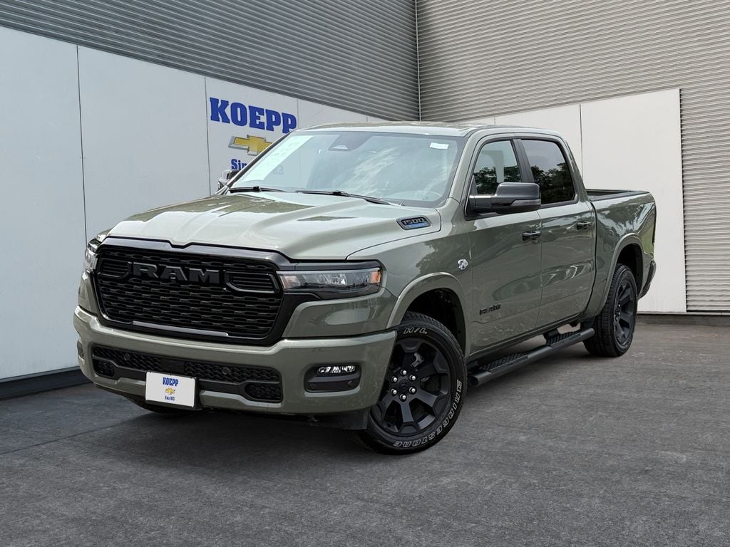 2026 RAM 1500 Lone Star Crew Cab 4x4 5'7" Box