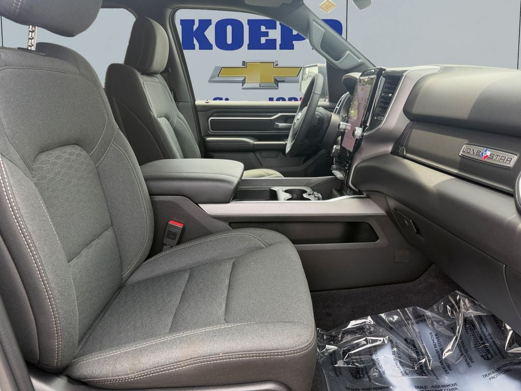 2026 RAM 1500 Lone Star Crew Cab 4x4 5'7" Box