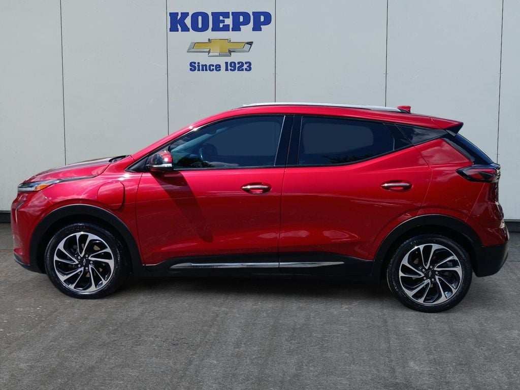 Used 2023 Chevrolet Bolt EUV Premier with VIN 1G1FZ6S0XP4163119 for sale in La Vernia, TX
