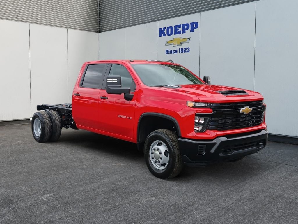2026 Chevrolet Silverado 3500 HD Chassis Cab Work Truck