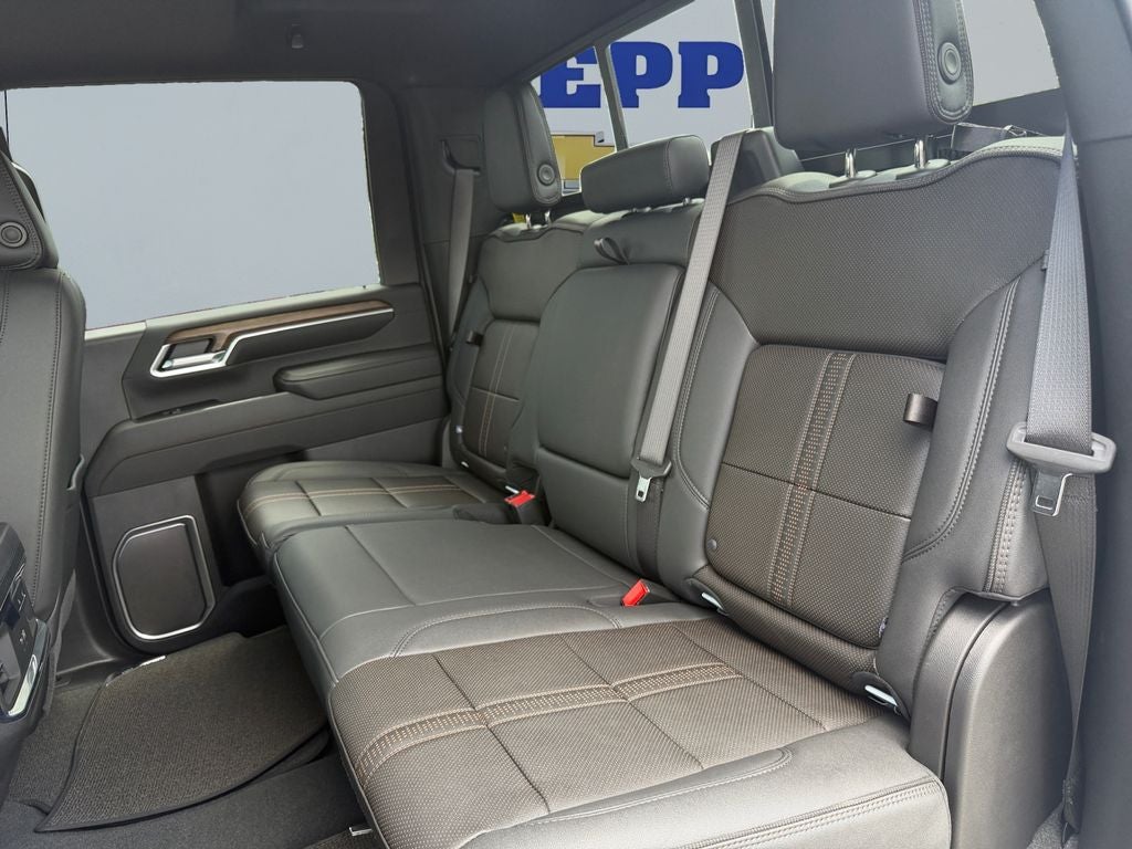 2026 Chevrolet Silverado 3500 HD High Country DRW
