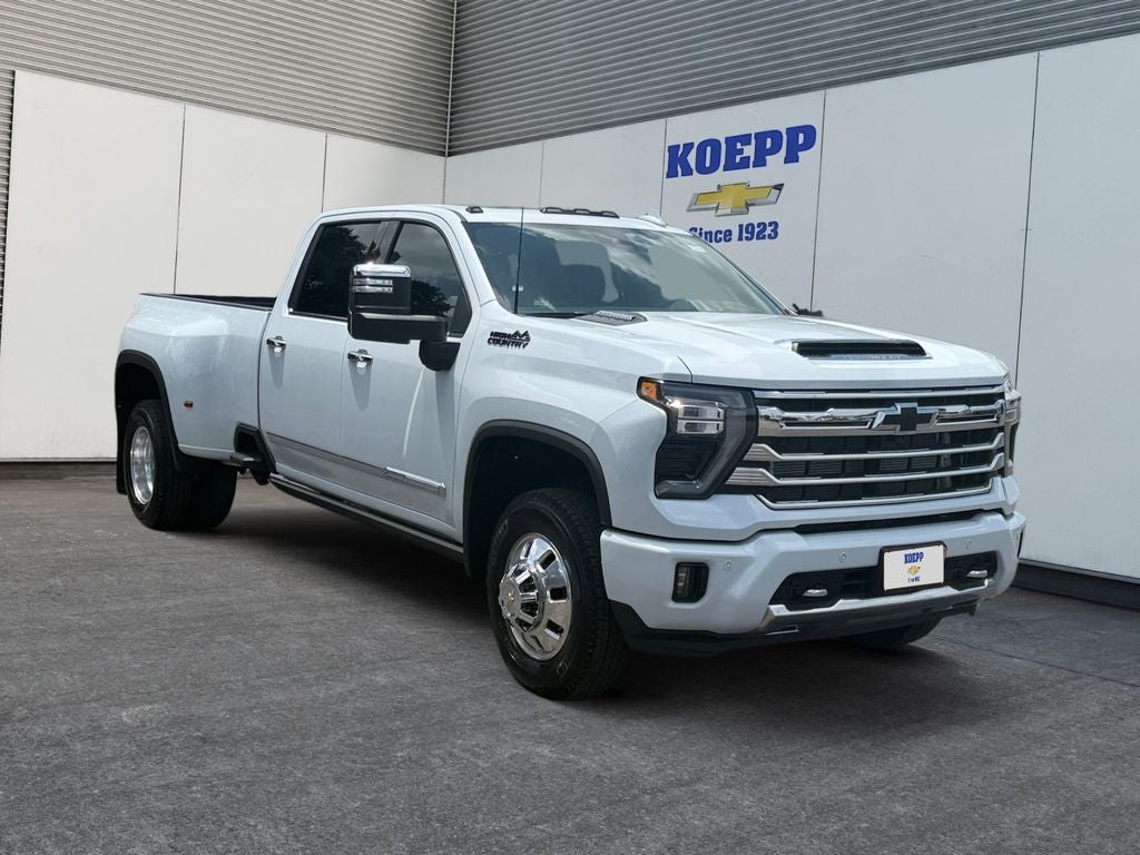2026 Chevrolet Silverado 3500 HD High Country DRW