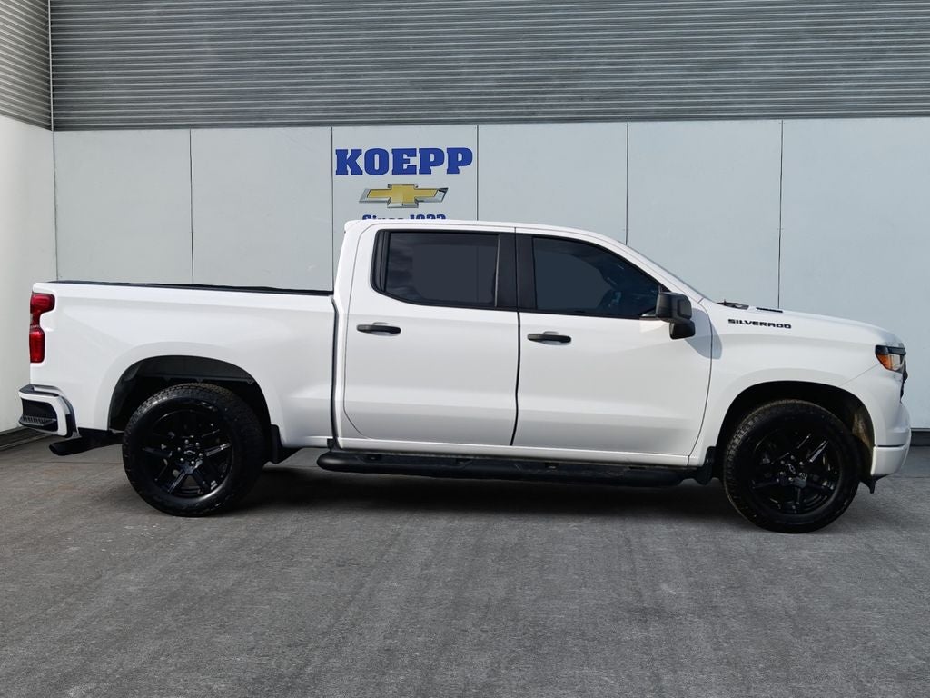 2025 Chevrolet Silverado 1500 Custom