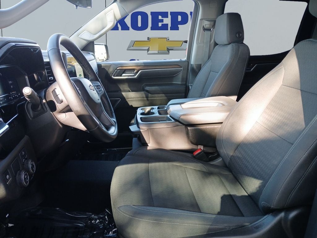 2025 Chevrolet Silverado 1500 LT