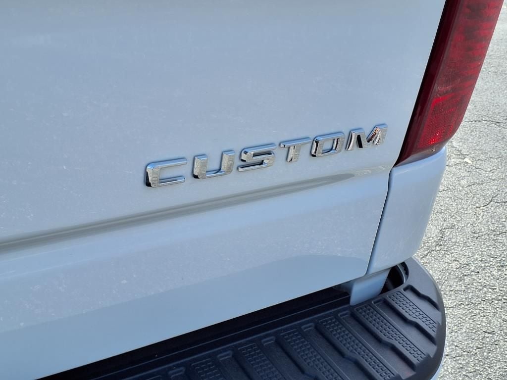2025 Chevrolet Silverado 1500 Custom