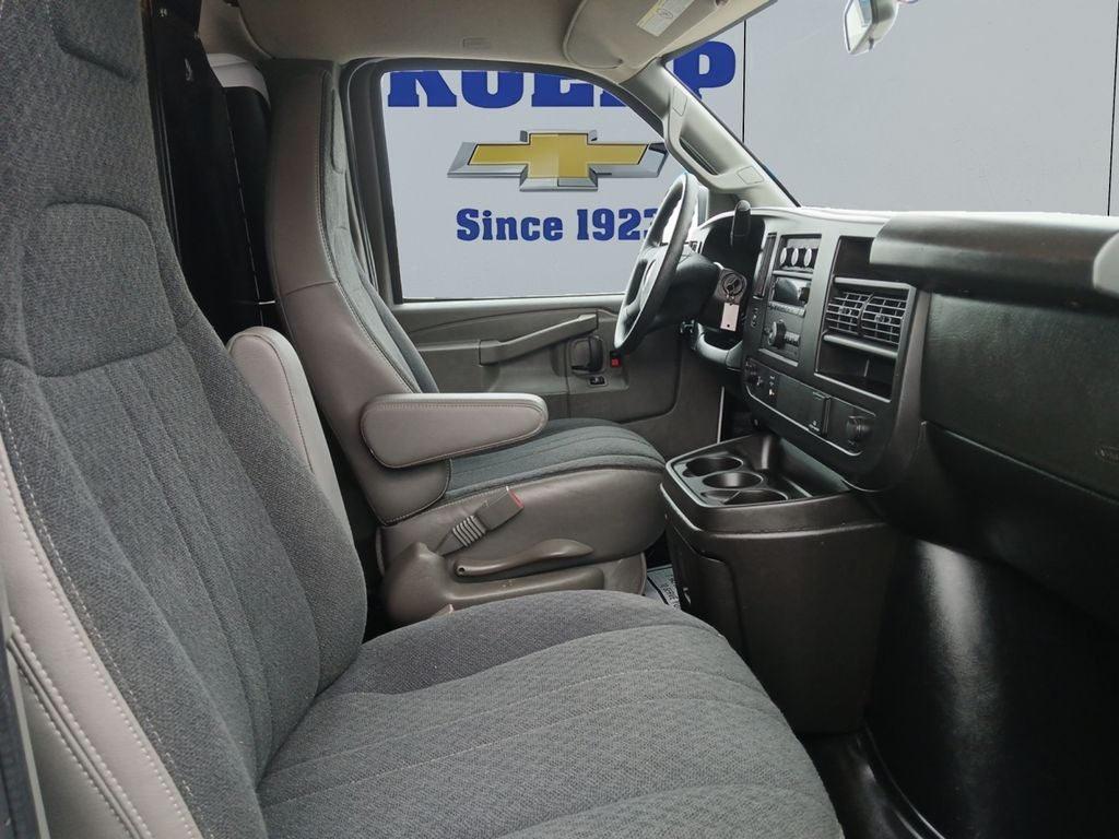 2024 Chevrolet Express Cargo 2500 WT