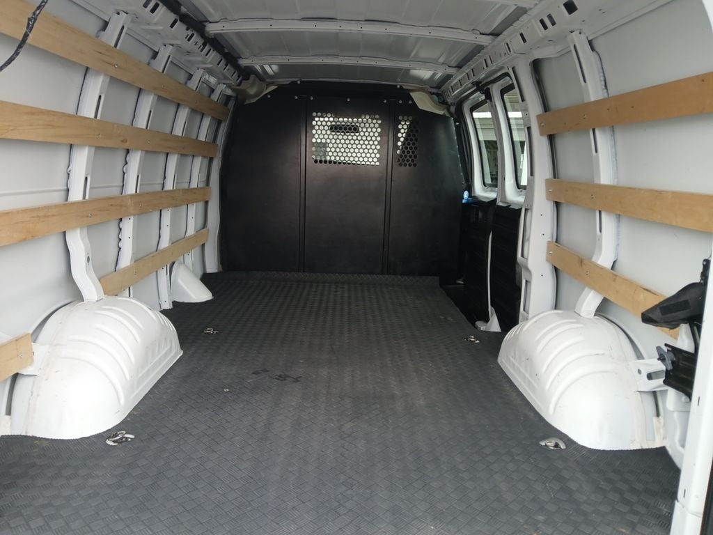 2024 Chevrolet Express Cargo 2500 WT