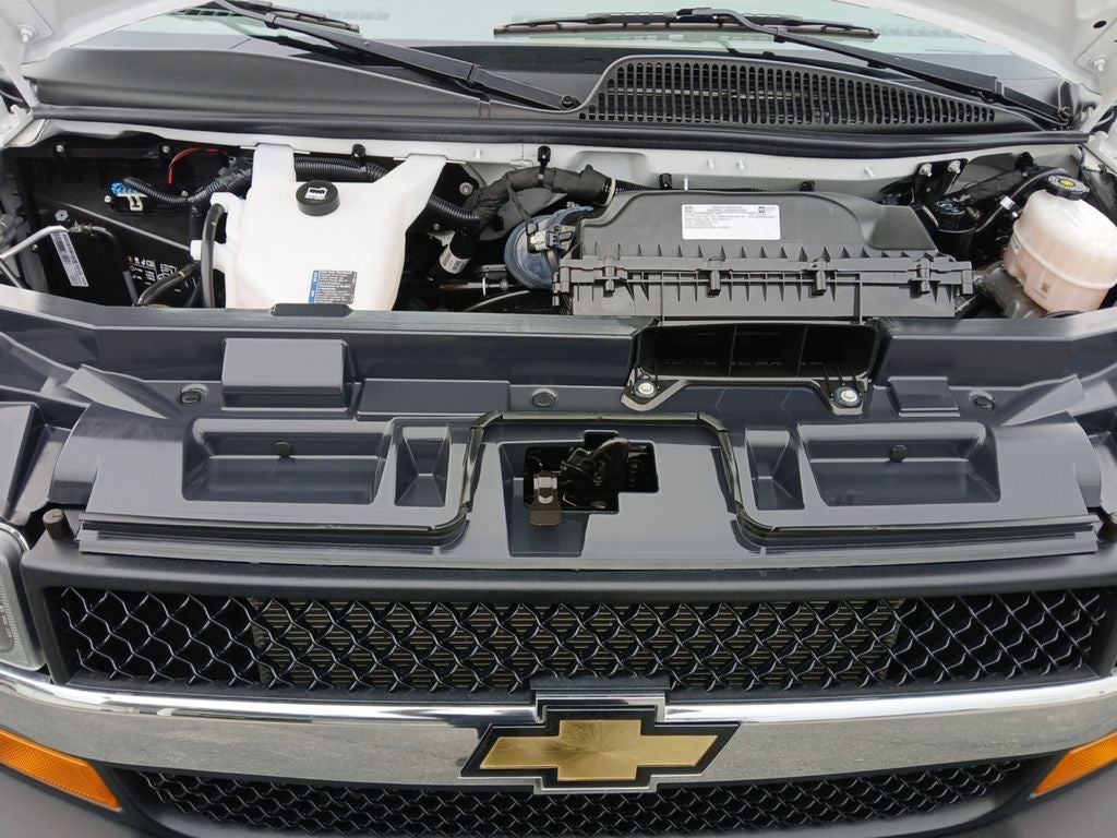 2024 Chevrolet Express Cargo 2500 WT