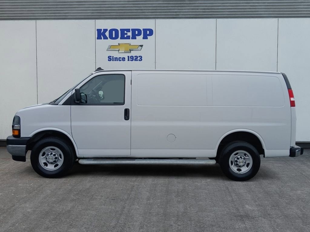 2024 Chevrolet Express Cargo 2500 WT