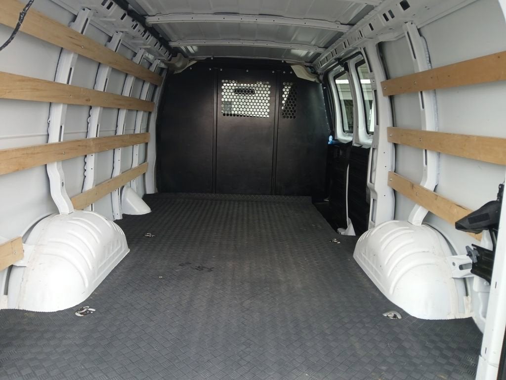 2024 Chevrolet Express Cargo 2500 WT