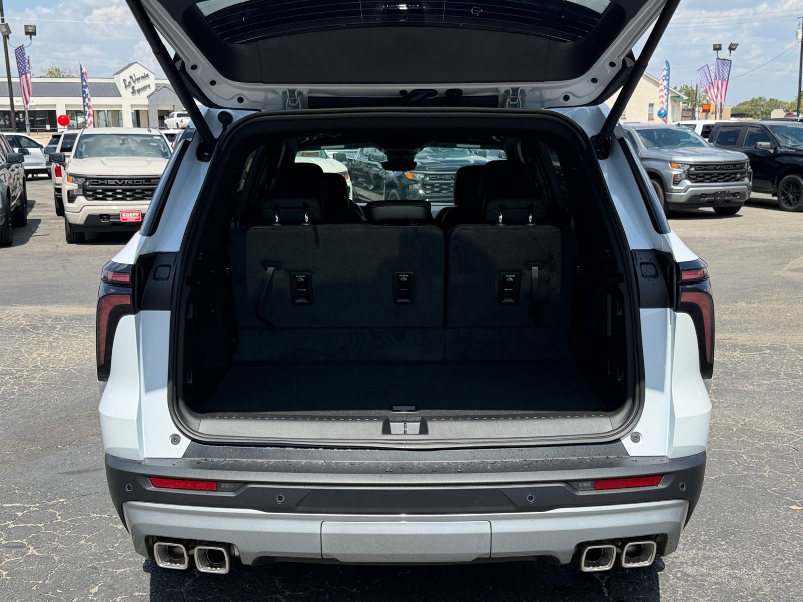 2027 Chevrolet Traverse LT