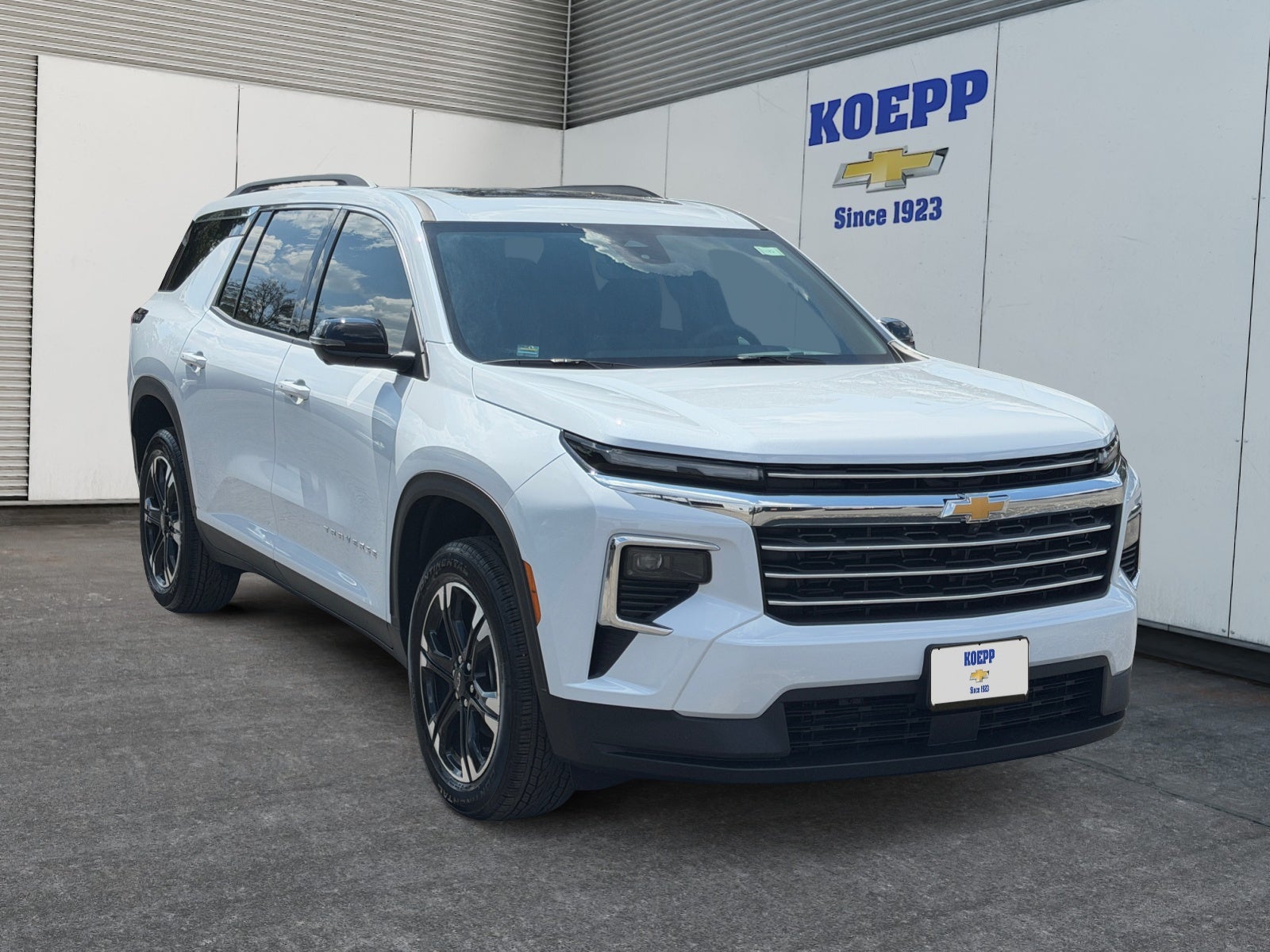 2027 Chevrolet Traverse LT