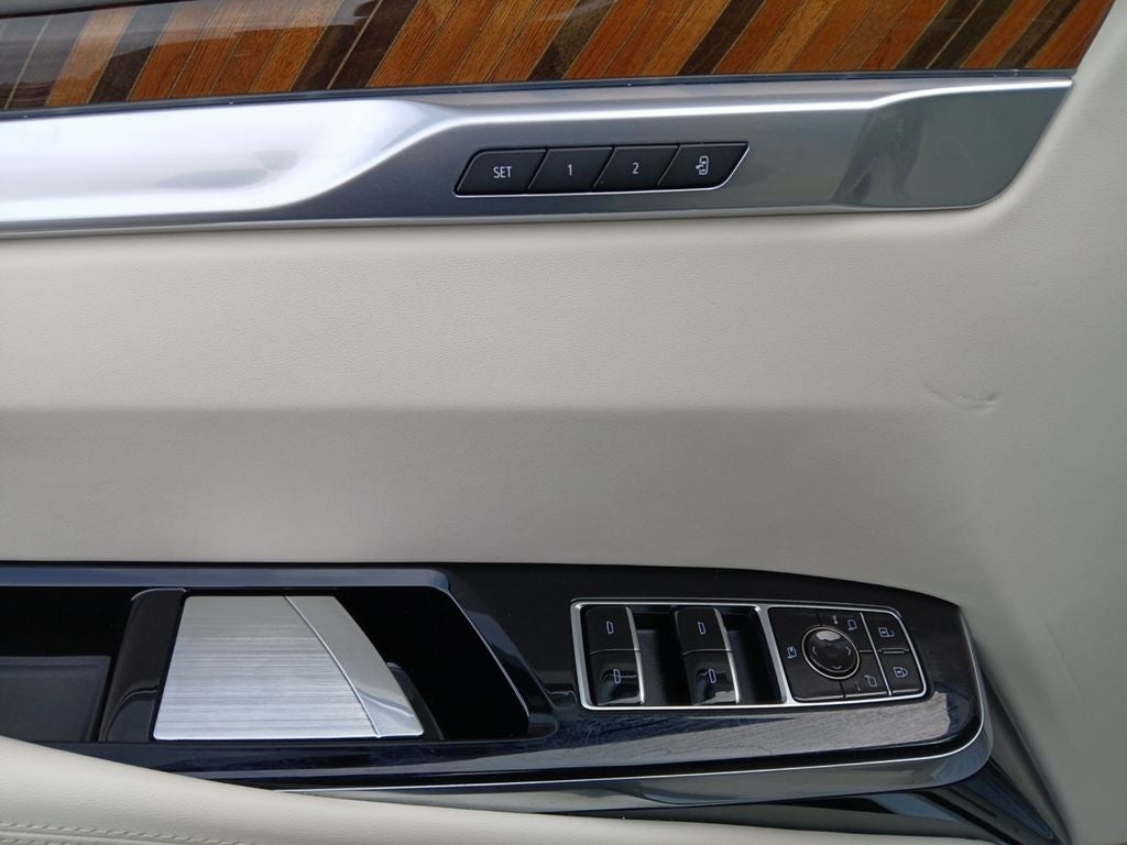 2025 Cadillac Escalade Sport Platinum