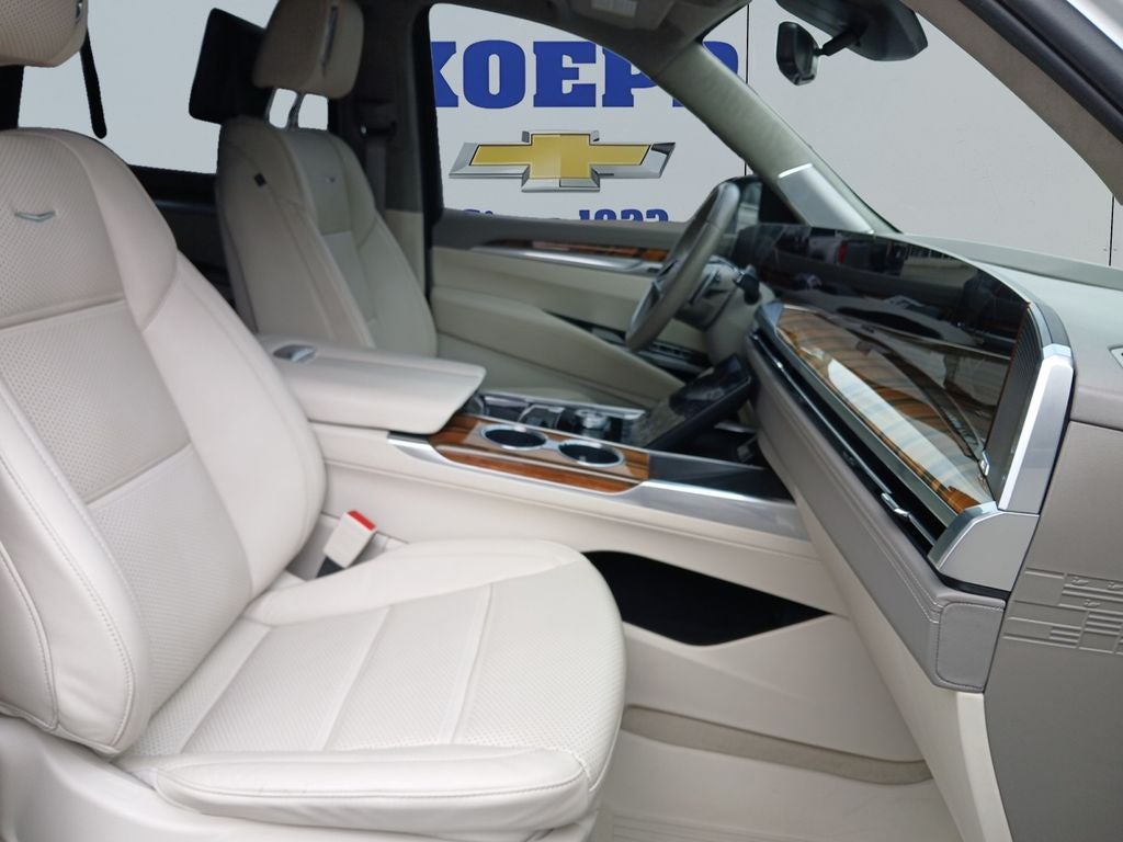 2025 Cadillac Escalade Sport Platinum