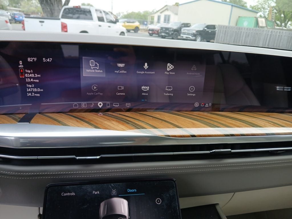 2025 Cadillac Escalade Sport Platinum