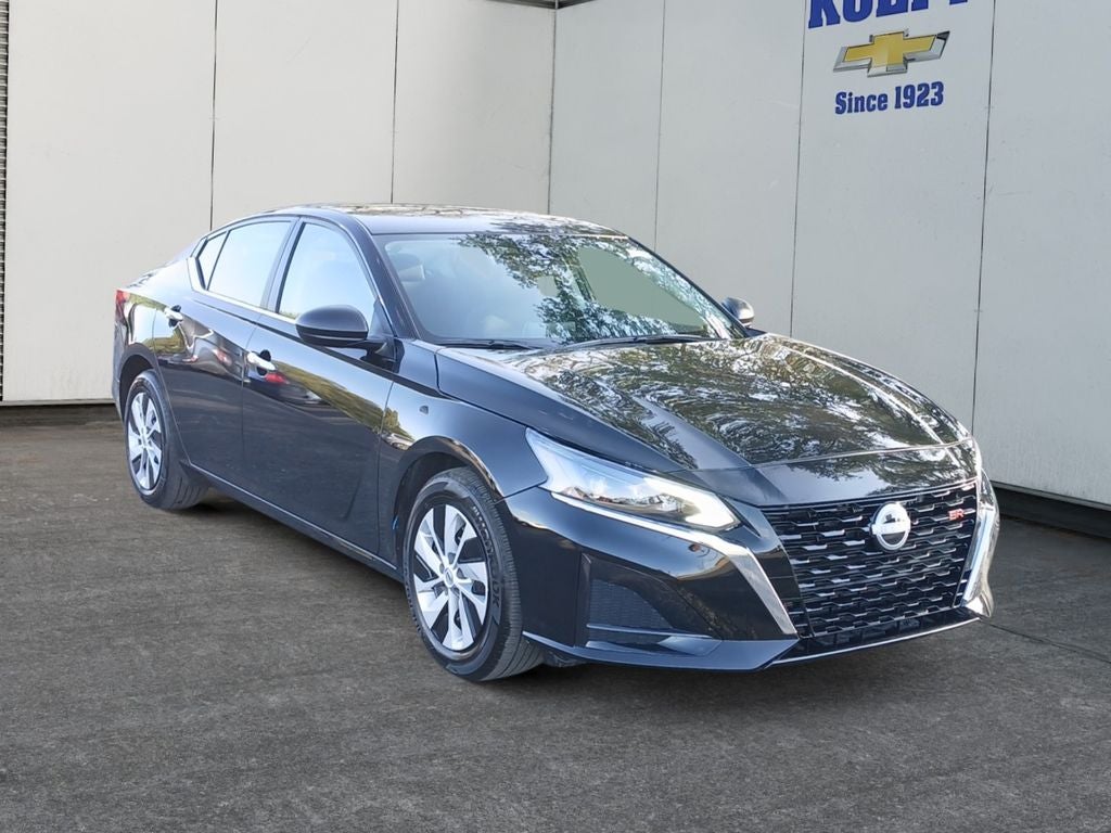 2025 Nissan Altima S FWD