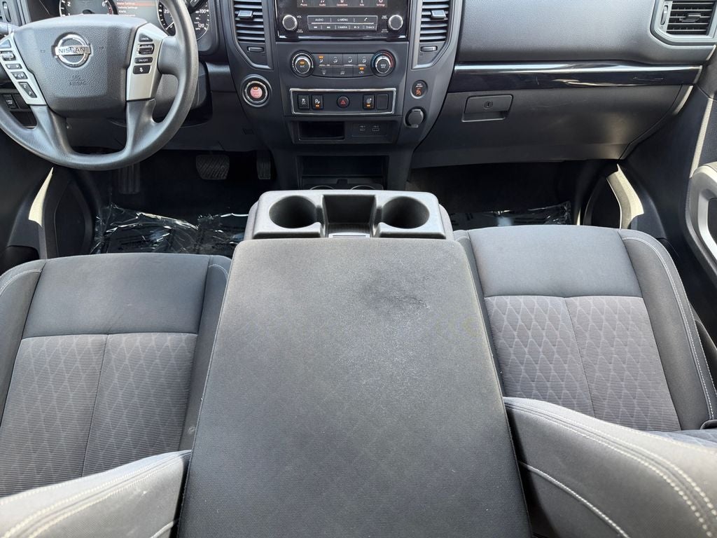 2022 Nissan TITAN Crew Cab SV 4x2