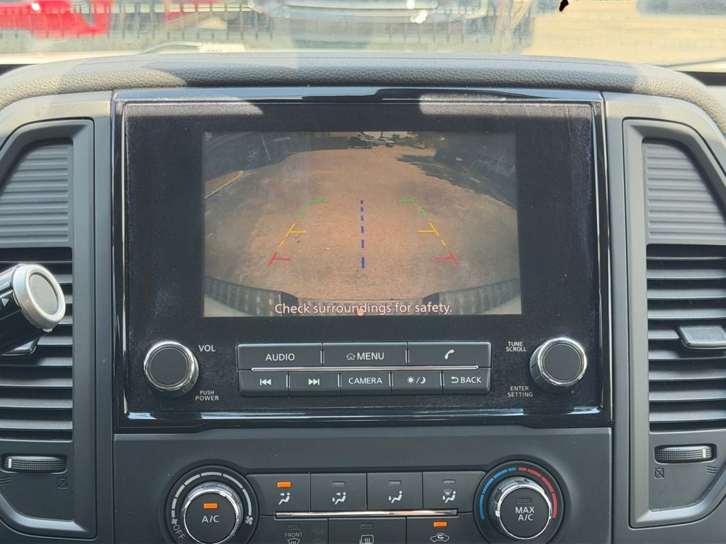 2022 Nissan TITAN Crew Cab SV 4x2