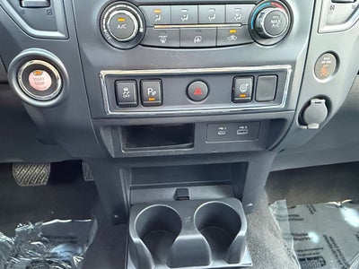 2022 Nissan TITAN Crew Cab SV 4x2