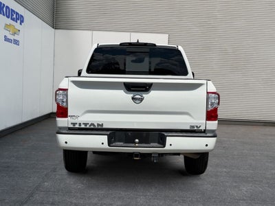 2022 Nissan TITAN Crew Cab SV 4x2