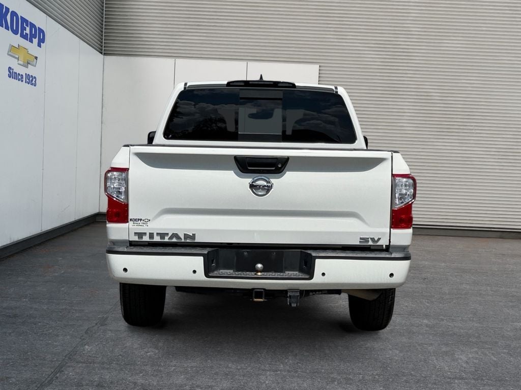 2022 Nissan TITAN Crew Cab SV 4x2