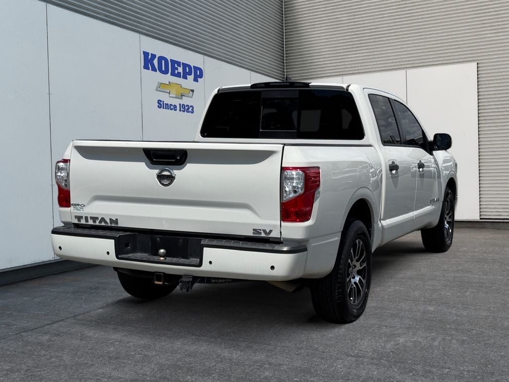 2022 Nissan TITAN Crew Cab SV 4x2