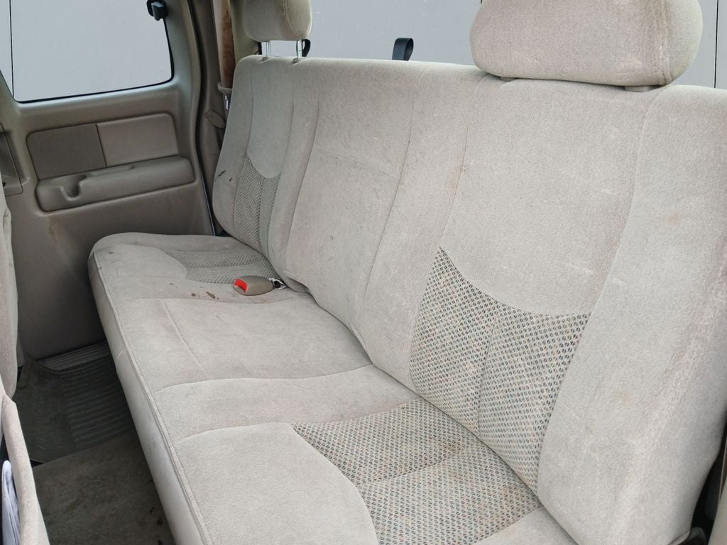 2004 Chevrolet Silverado 1500 LS