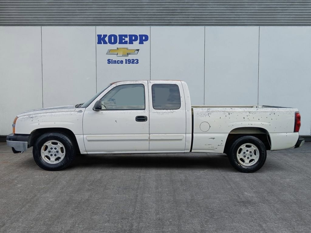 2004 Chevrolet Silverado 1500 LS