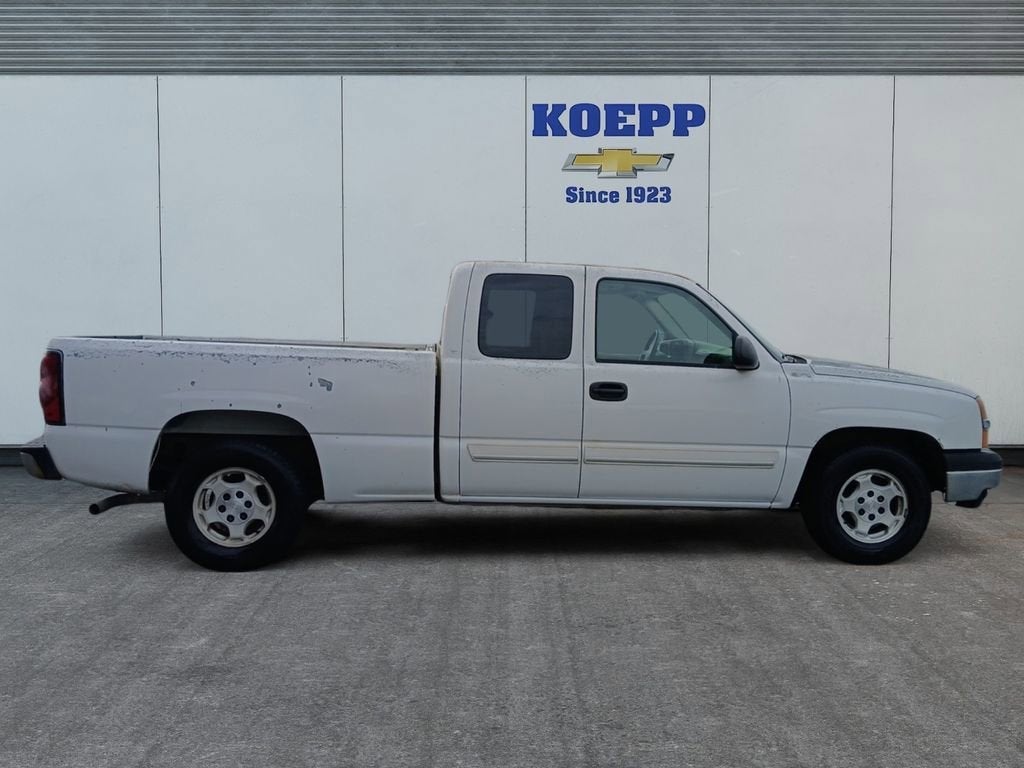 2004 Chevrolet Silverado 1500 LS