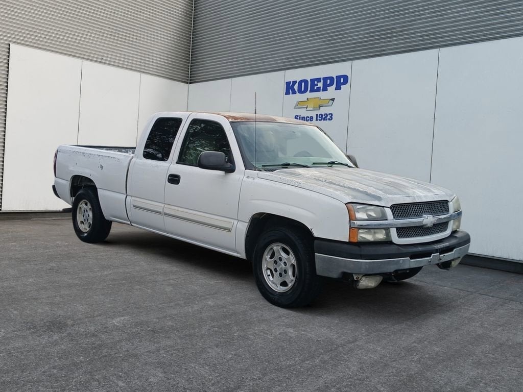 2004 Chevrolet Silverado 1500 LS