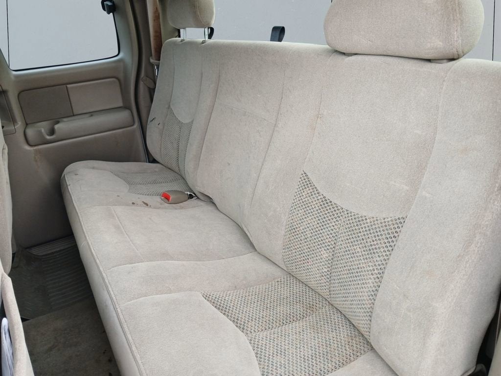 2004 Chevrolet Silverado 1500 LS