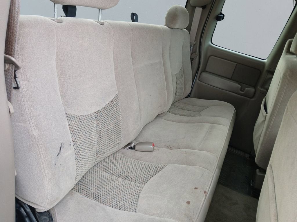 2004 Chevrolet Silverado 1500 LS