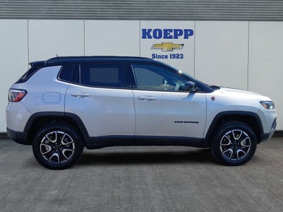 2025 Jeep Compass Trailhawk