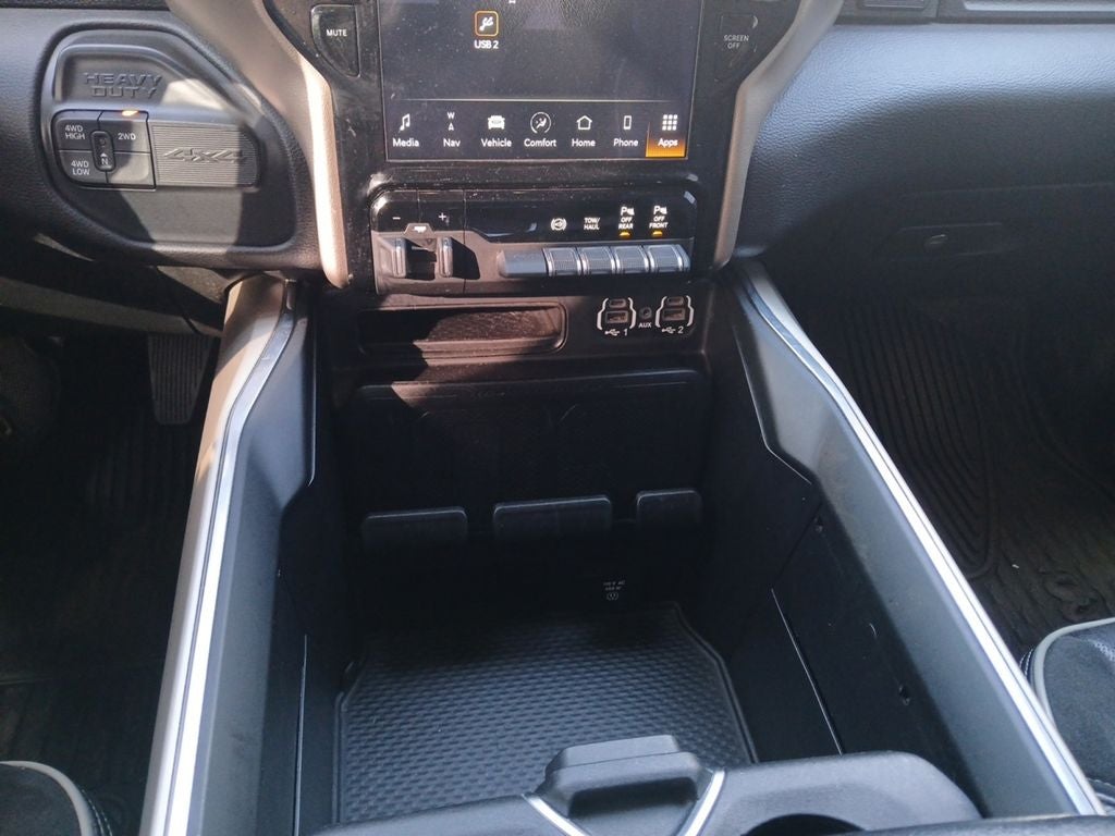 2022 RAM 3500 Laramie Crew Cab 4x4 8' Box