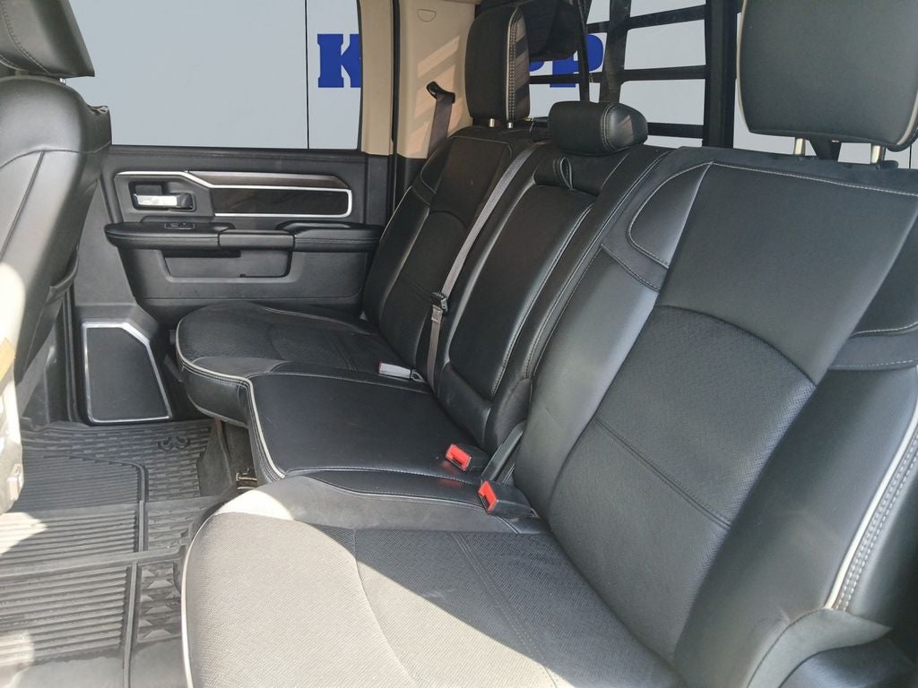 2022 RAM 3500 Laramie Crew Cab 4x4 8' Box