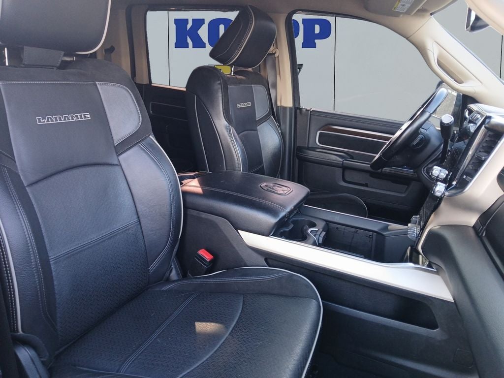 2022 RAM 3500 Laramie Crew Cab 4x4 8' Box