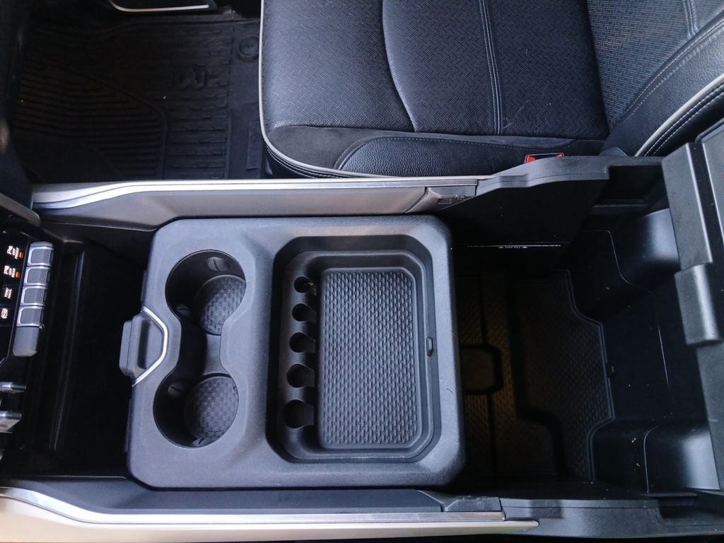 2022 RAM 3500 Laramie Crew Cab 4x4 8' Box