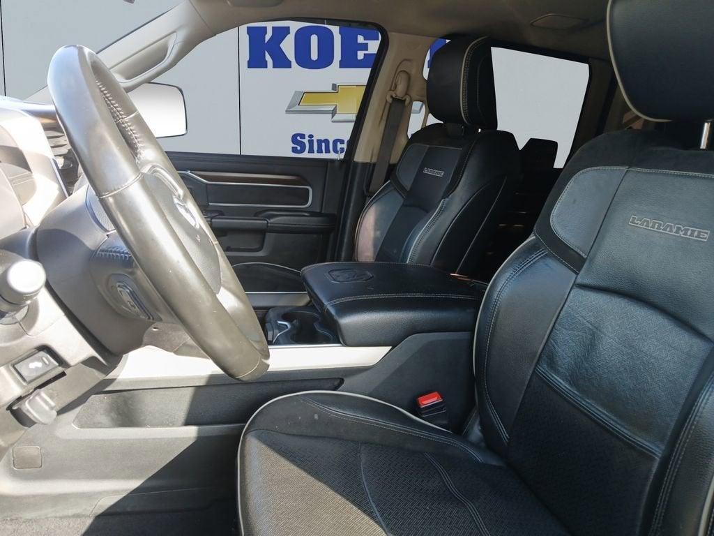 2022 RAM 3500 Laramie Crew Cab 4x4 8' Box