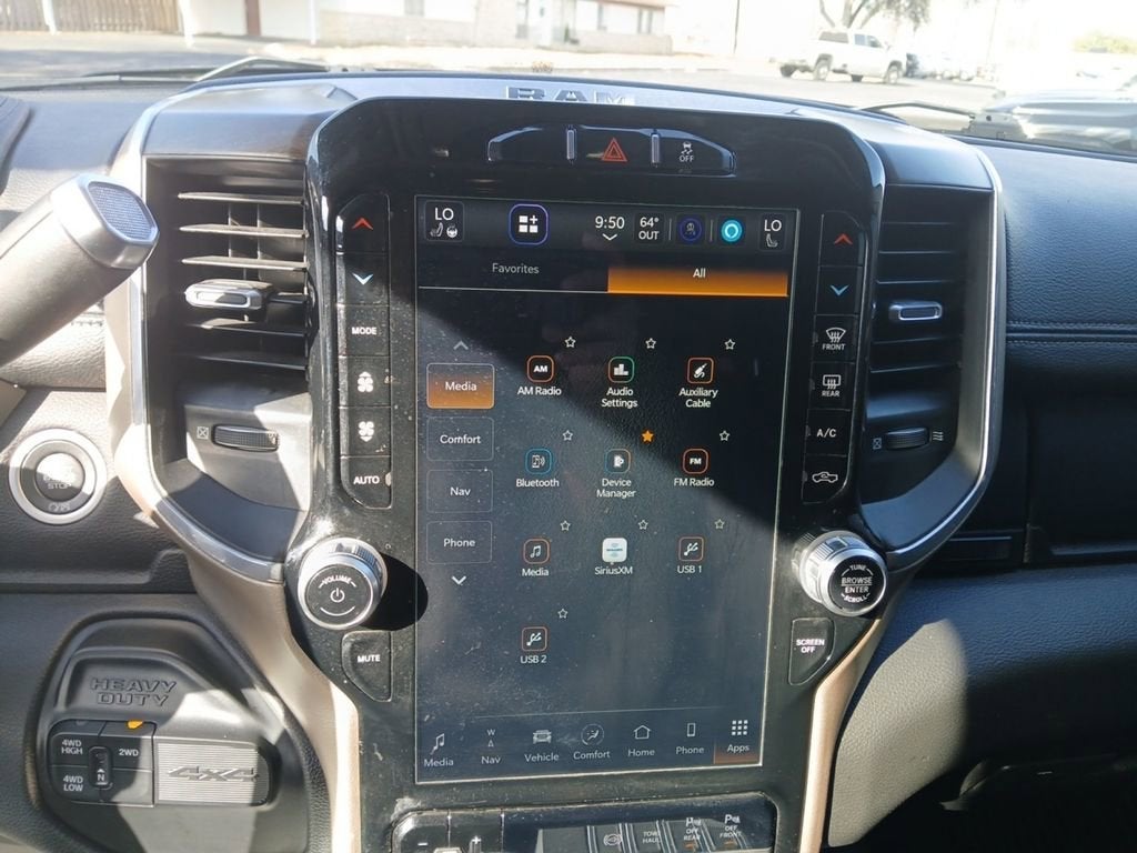 2022 RAM 3500 Laramie Crew Cab 4x4 8' Box