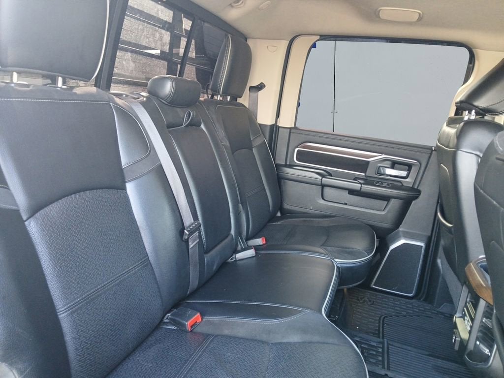 2022 RAM 3500 Laramie Crew Cab 4x4 8' Box