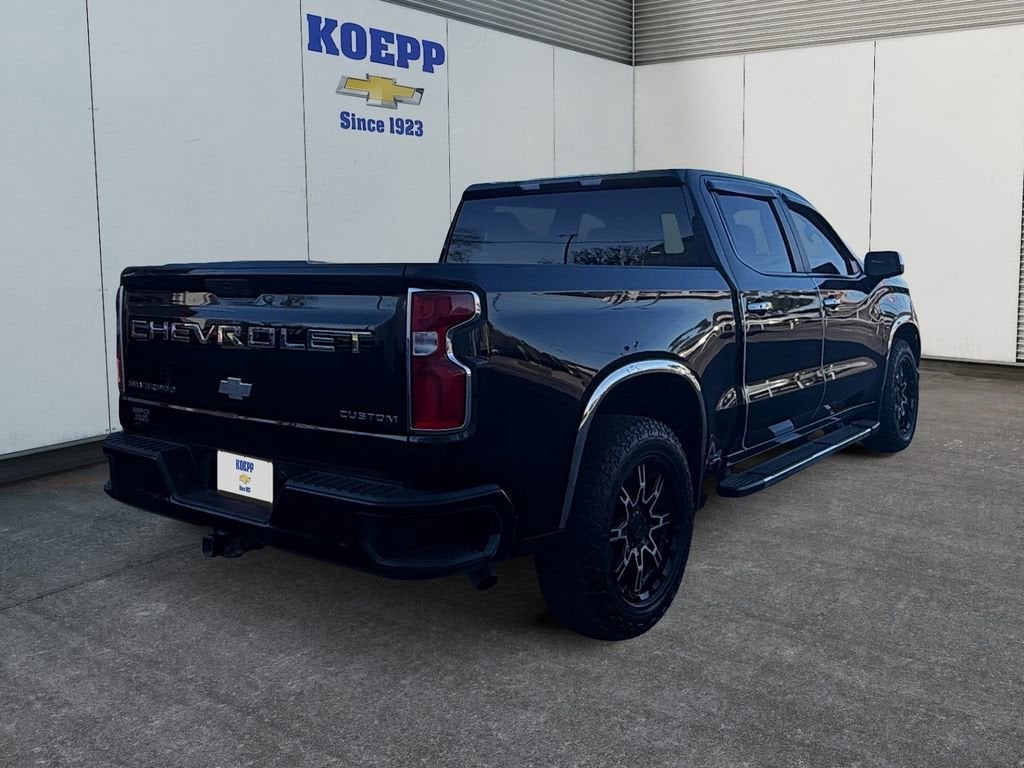 2022 Chevrolet Silverado 1500 LTD Custom