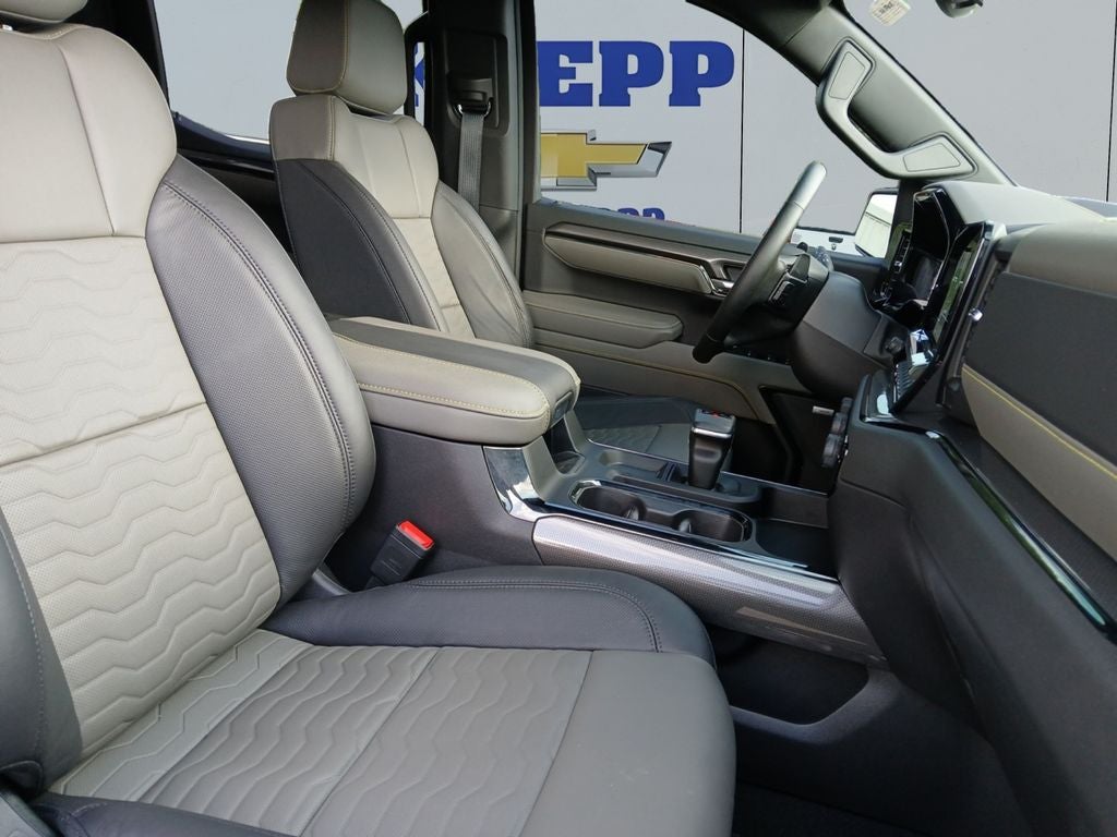 2025 Chevrolet Silverado 1500 ZR2