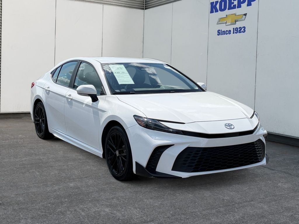 2025 Toyota Camry LE