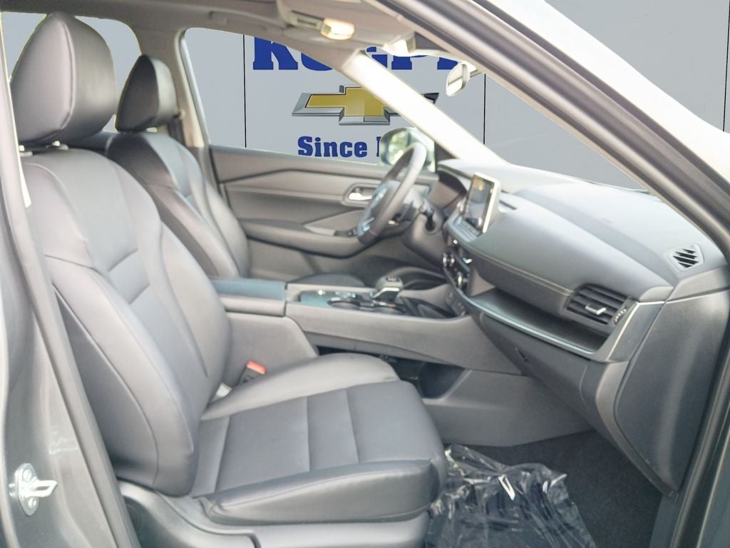 2024 Nissan Rogue SV FWD