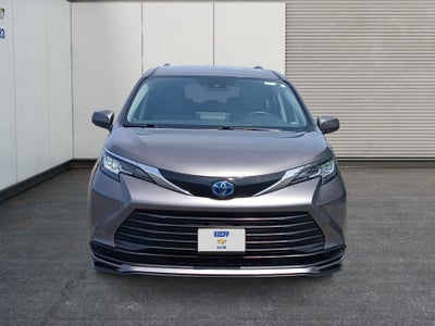 2021 Toyota Sienna LE
